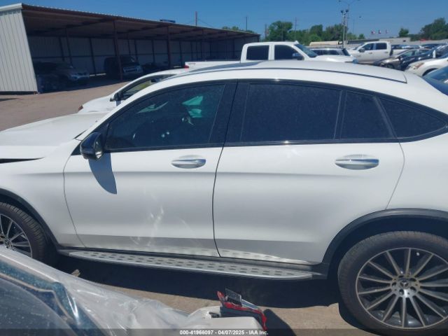 W1N0J8EB6NG026082 Mercedes-Benz Glc 300 4matic Coupe