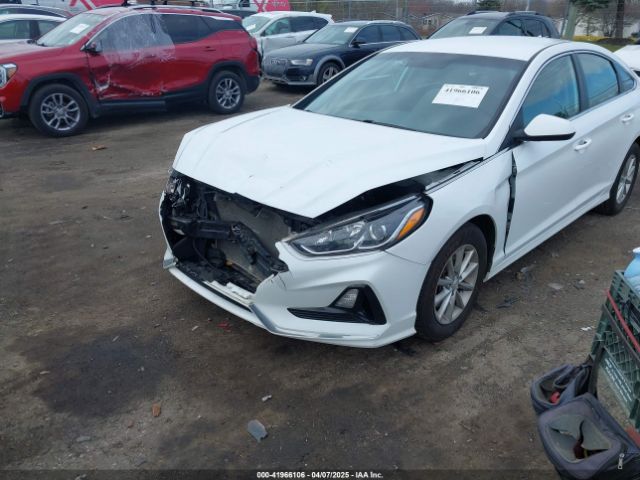 5NPE24AF2KH729813 Hyundai SONATA SE