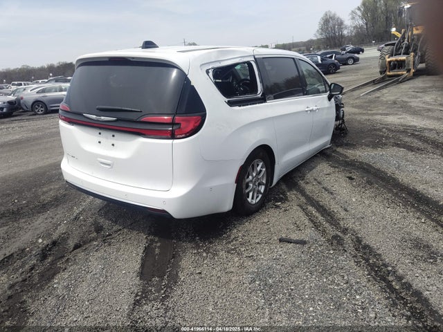 2C4RC1BGXSR521900 Chrysler Pacifica Select