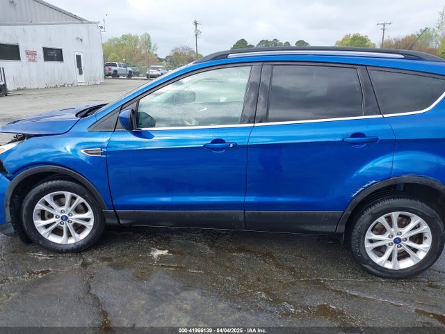 1FMCU0GDXHUB12315 Ford ESCAPE SE