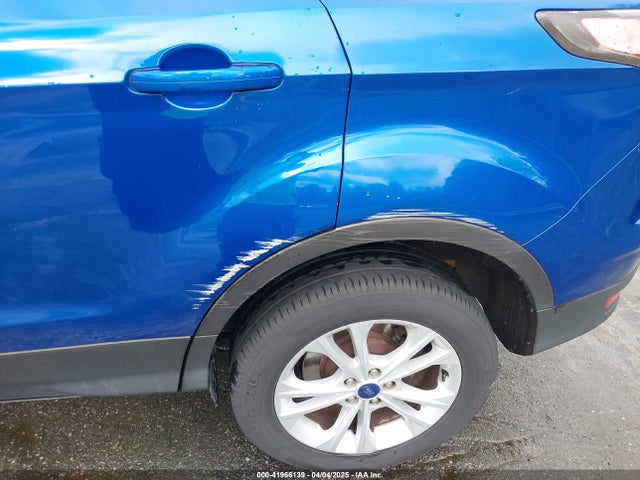 1FMCU0GDXHUB12315 Ford ESCAPE SE