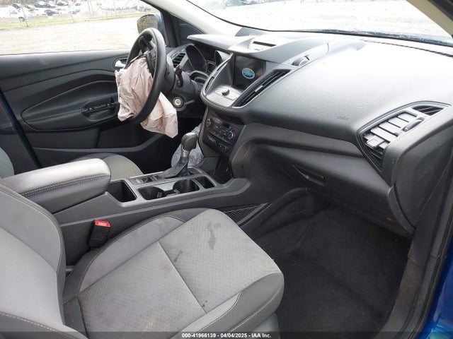 1FMCU0GDXHUB12315 Ford ESCAPE SE