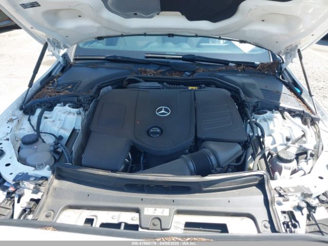 W1KAF4GB8PR133974 Mercedes-Benz C 300 Sedan