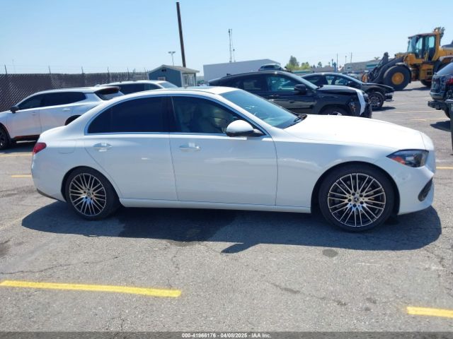 W1KAF4GB8PR133974 Mercedes-Benz C 300 Sedan