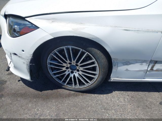 W1KAF4GB8PR133974 Mercedes-Benz C 300 Sedan