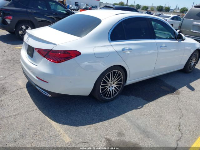 W1KAF4GB8PR133974 Mercedes-Benz C 300 Sedan