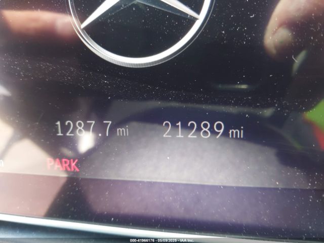 W1KAF4GB8PR133974 Mercedes-Benz C 300 Sedan