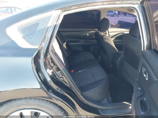 1N4AL3AP5HN358711 Nissan Altima 2.5 S