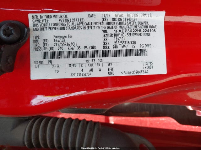 1FADP3K22HL224108 Ford FOCUS SE