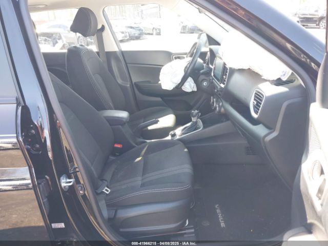 KMHRC8A38PU273935 Hyundai Venue Sel