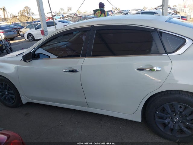 Nissan Altima 2.5 S 2015 1N4AL3AP6FC228428 Image 14