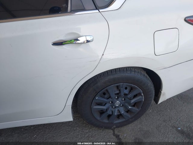 Nissan Altima 2.5 S 2015 1N4AL3AP6FC228428 Image 17