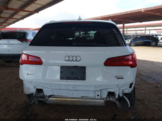 WA1BNAFY2J2218812 Audi Q5 2.0t Premium/2.0t Tech Premium