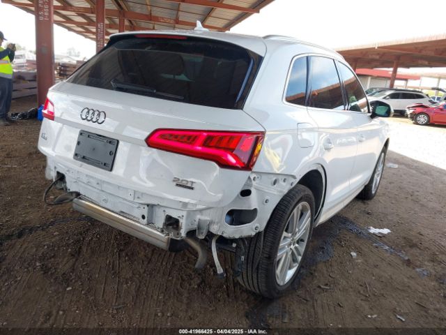 WA1BNAFY2J2218812 Audi Q5 2.0t Premium/2.0t Tech Premium