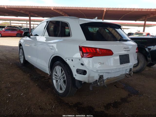 WA1BNAFY2J2218812 Audi Q5 2.0t Premium/2.0t Tech Premium