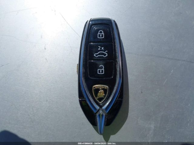 2024 LAMBORGHINI URUS ZPBUC3ZL6RLA29238 Photo 10