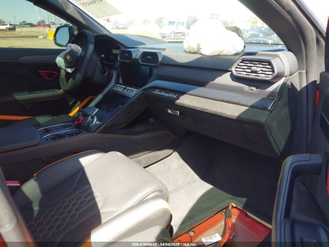 2024 LAMBORGHINI URUS ZPBUC3ZL6RLA29238 Photo 4