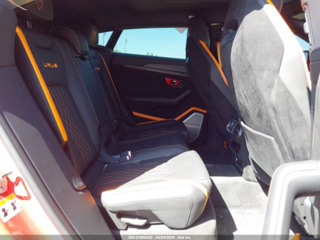 2024 LAMBORGHINI URUS ZPBUC3ZL6RLA29238 Photo 7