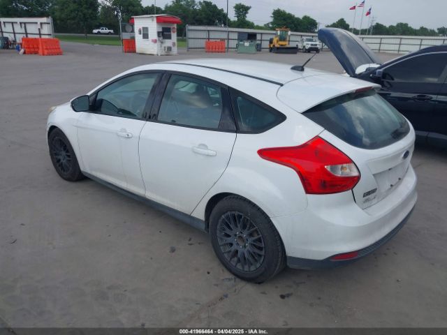1FADP3K21EL354781 Ford FOCUS SE
