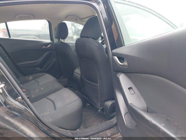 3MZBM1T79GM329487 Mazda Mazda3 I Sport