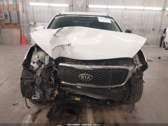 5XYPGDA38HG281058 KIA Sorento 2.4l Lx