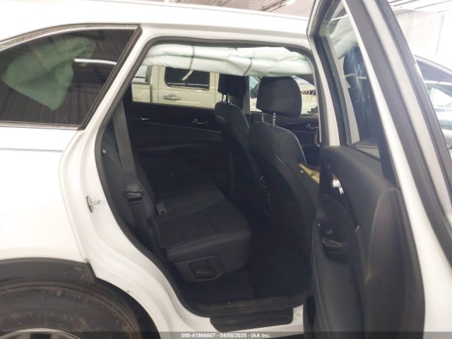 5XYPGDA38HG281058 KIA Sorento 2.4l Lx