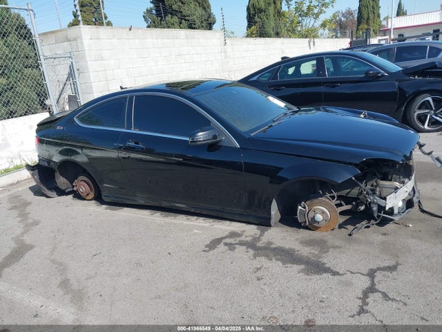 WDDGJ4HB1EG221782 Mercedes-Benz 2014