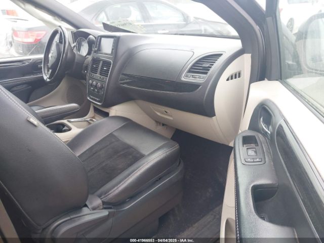 2C4RDGCGXJR283091 Dodge Grand Caravan Sxt