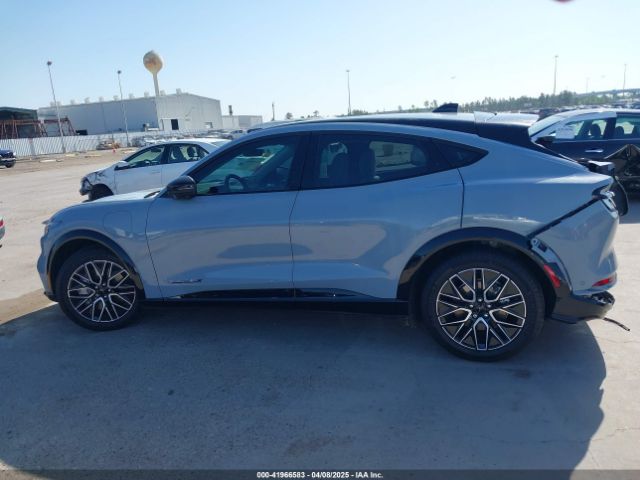3FMTK3R78RMA29034 Ford Mustang Mach-e Premium