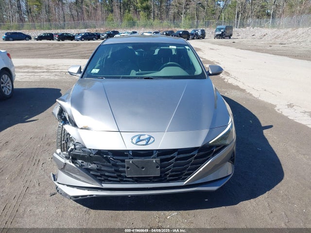 KMHLL4AG8MU181236 Hyundai ELANTRA SE