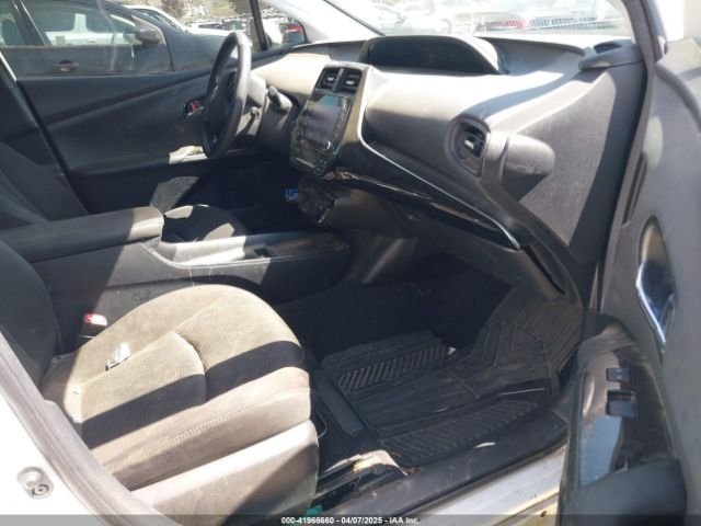 JTDKAMFU8M3133925 Toyota Prius Le