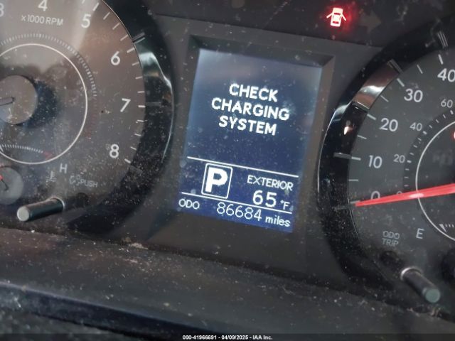 5TDKZ3DC8HS816970 Toyota Sienna Le 8 Passenger