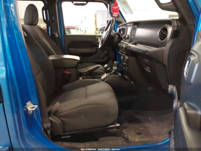 1C4HJXDG9MW797013 Jeep Wrangler Unlimited Sport 4x4