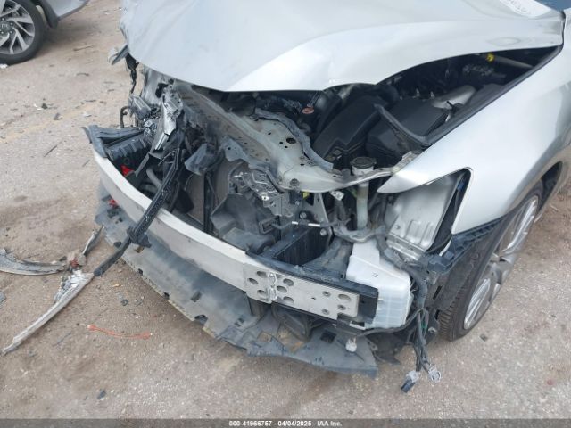 2017 LEXUS IS 200T JTHBA1D22H5059684 Photo 5