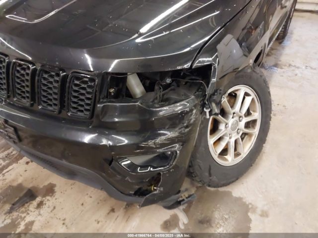 1C4RJFAG0JC154937 Jeep Grand Cherokee Laredo