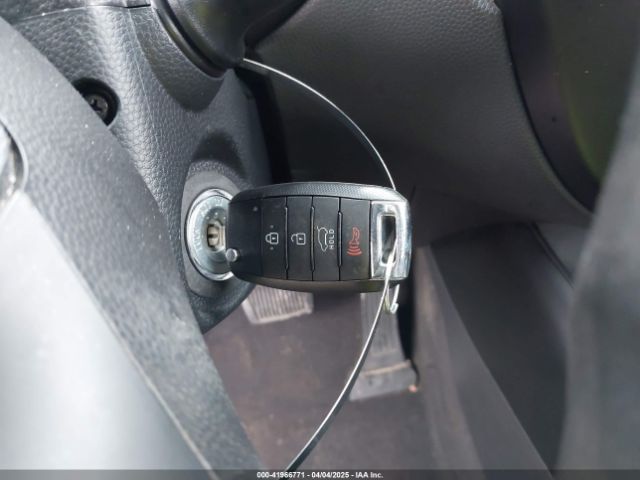 KNDJN2A21G7830960 KIA Soul