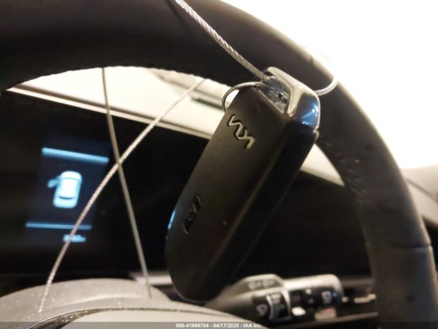 2023 KIA NIRO PLUG-IN HYBRID KNDCR3LF2P5073629 Photo 10