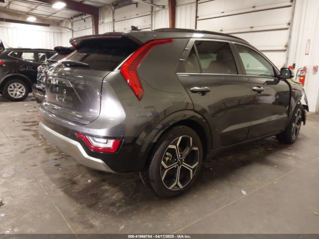 2023 KIA NIRO PLUG-IN HYBRID KNDCR3LF2P5073629 Photo 3