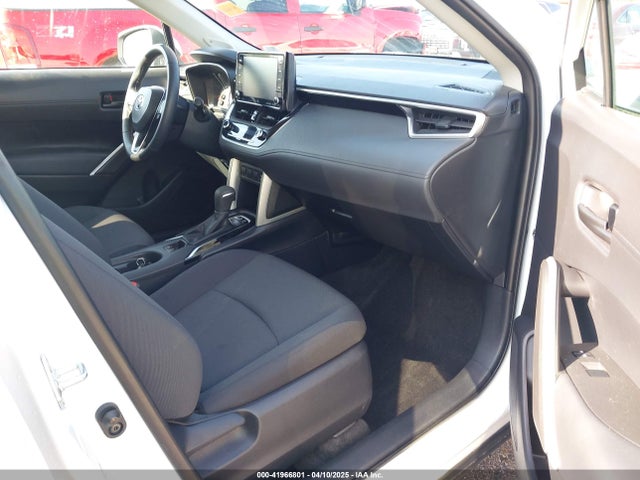 7MUBAABG4NV014032 Toyota Corolla Cross Le