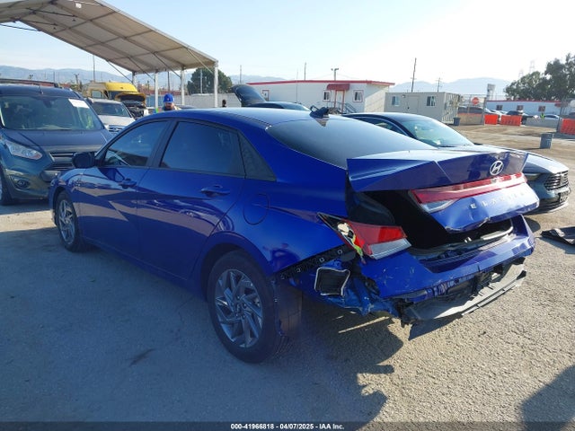 KMHLM4DGXRU708435 Hyundai ELANTRA SEL