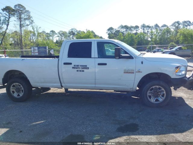 3C6UR5HL1HG644219 RAM 2500 Tradesman  4x4 8' Box