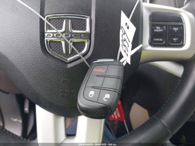 3C4PDCBG6KT757800 Dodge JOURNEY SE