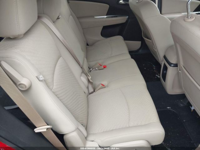 3C4PDCBG6KT757800 Dodge JOURNEY SE