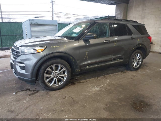 Ford EXPLORER XLT 2022 1FMSK8DH8NGB25128 Image 2