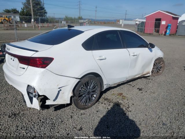 3KPF54AD3PE587784 KIA Forte Gt-line