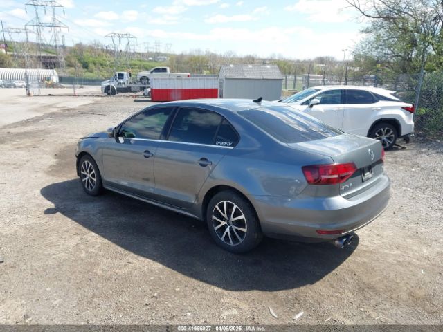 3VWDB7AJ3JM263459 Volkswagen Jetta 1.4t Se/1.4t Wolfsburg Edition
