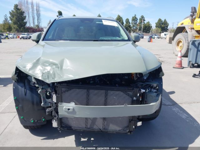 YV4L12UE6S2521630 Volvo Xc40 B5 Plus Bright Theme