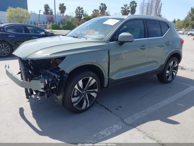 YV4L12UE6S2521630 Volvo Xc40 B5 Plus Bright Theme