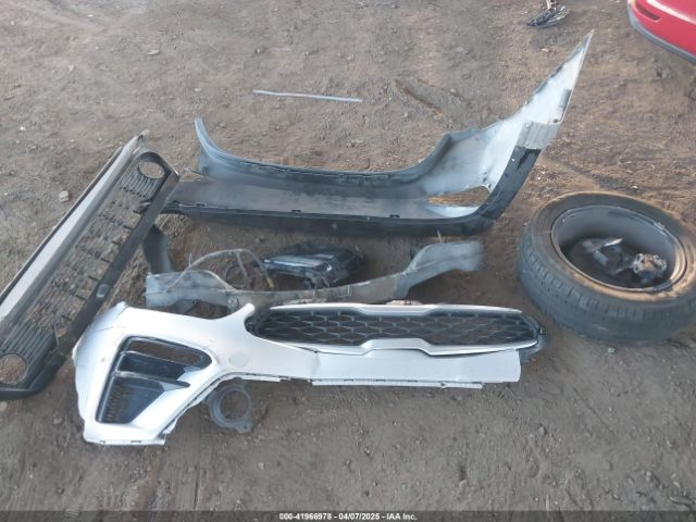 3KPF24AD3ME286078 KIA Forte Lxs