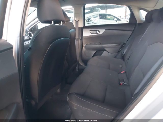 3KPF24AD3ME286078 KIA Forte Lxs